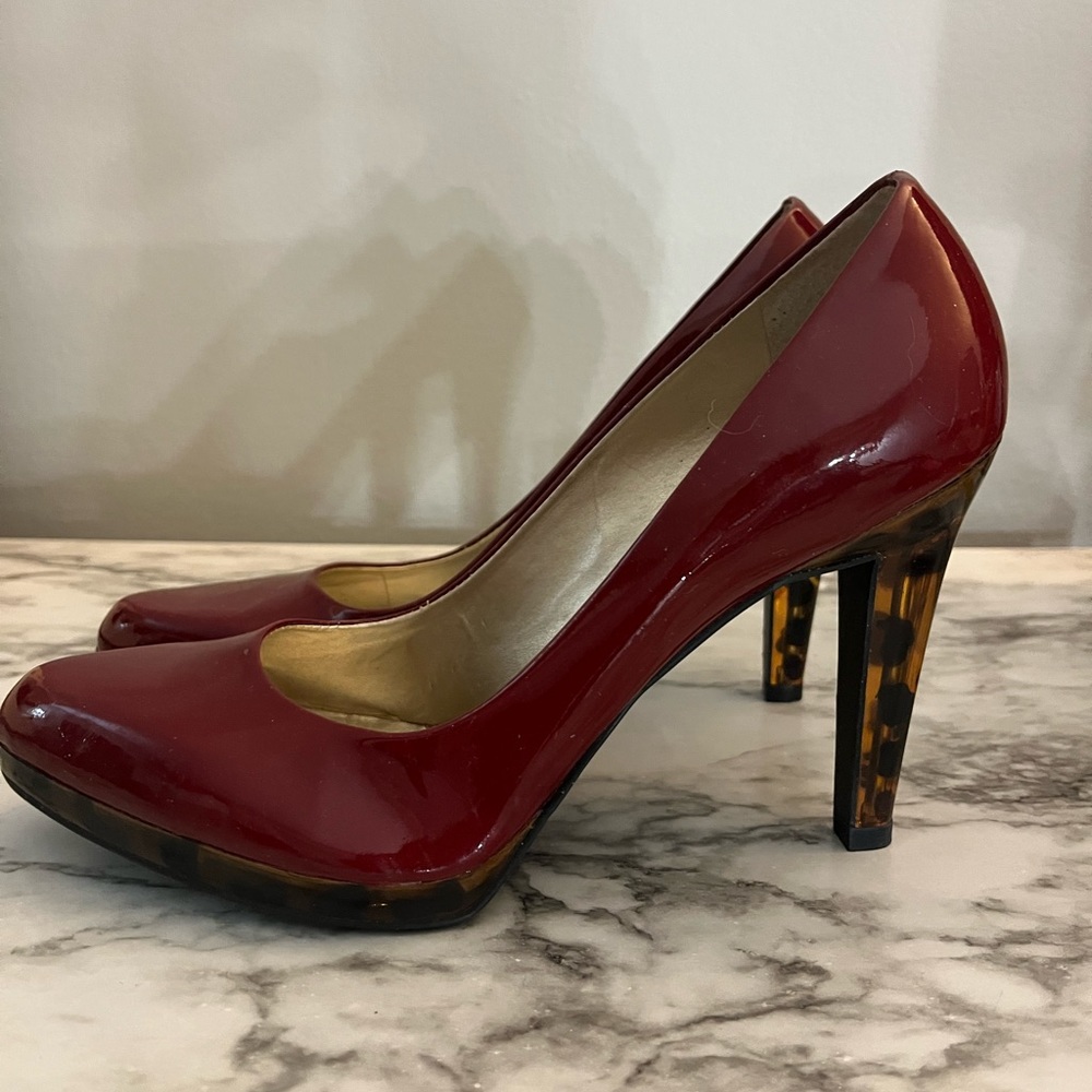Red / Tortoise Shell Heels